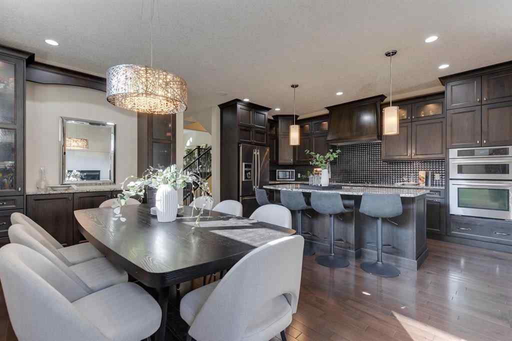 MLS® A2255369 - 1764 6 Avenue NW in Hillhurst Calgary, Residential