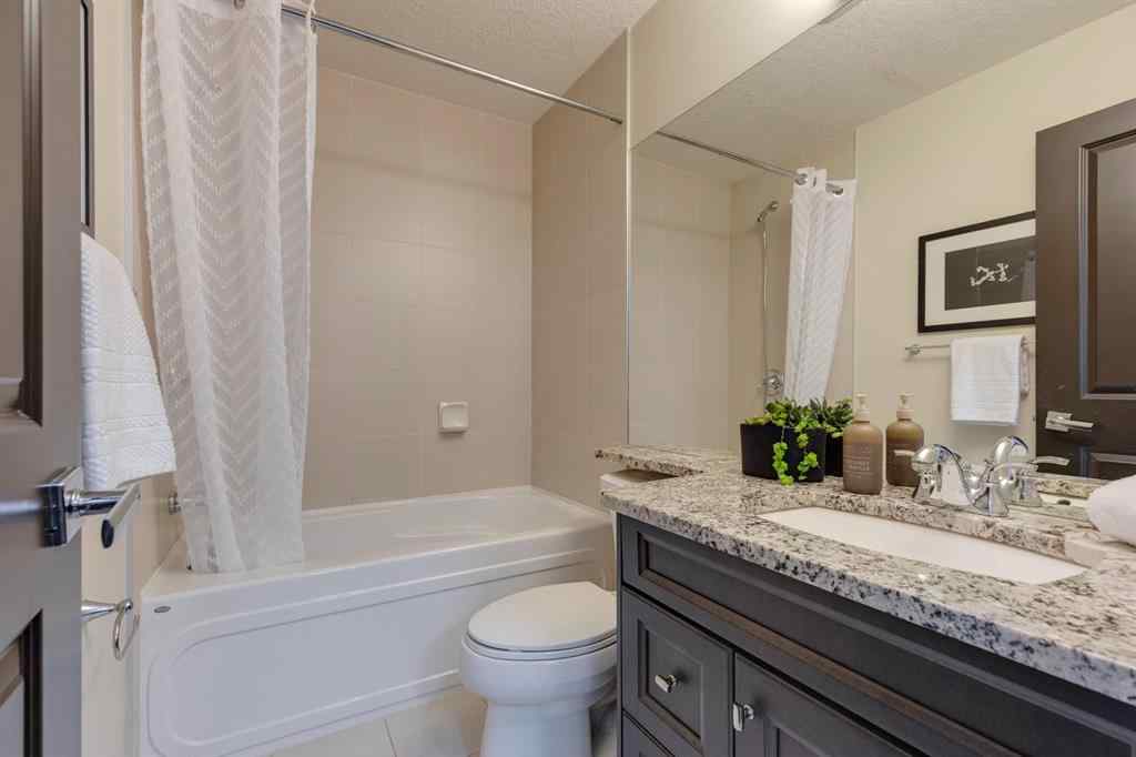 MLS® A2255369 - 1764 6 Avenue NW in Hillhurst Calgary, Residential