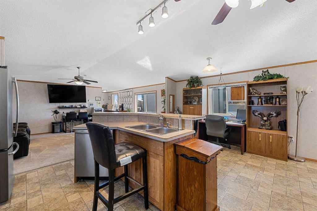 MLS® A2255372 - 81 Barstow Street  in NONE Carseland, Commercial