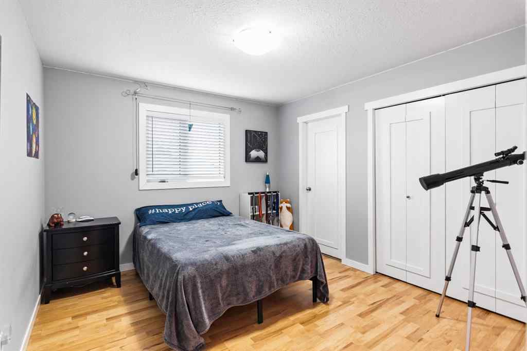 MLS® A2255373 - 5215 55 Avenue  in NONE Eckville, Residential