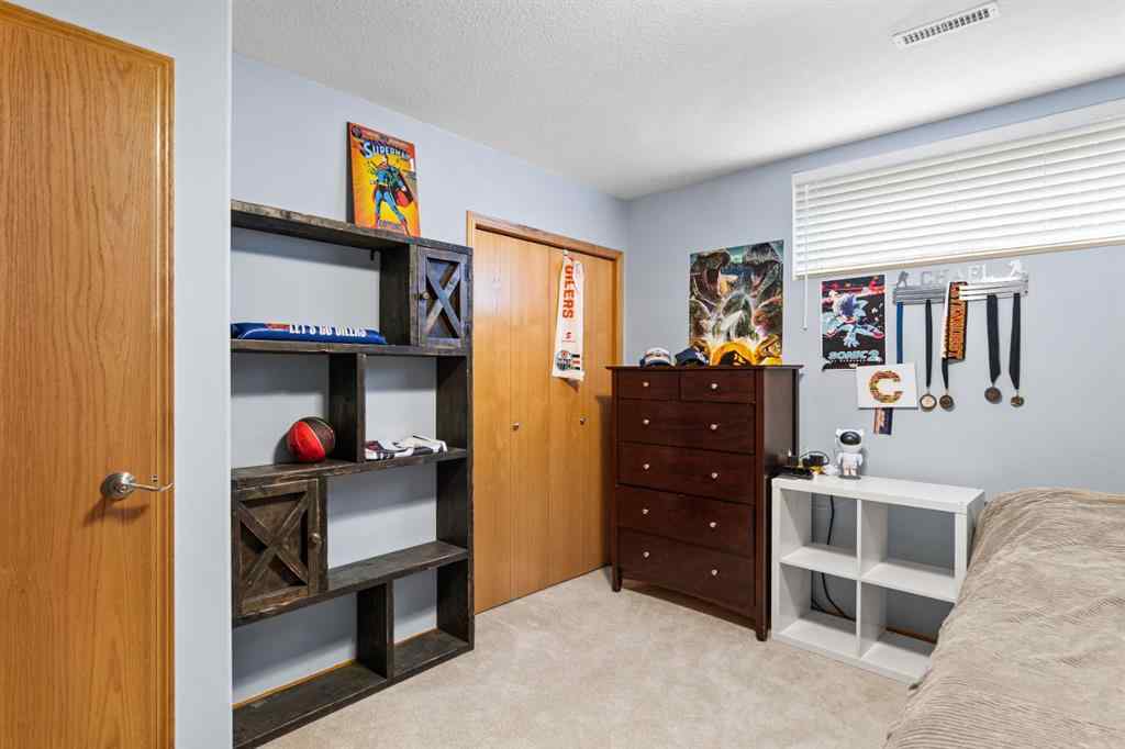 MLS® A2255373 - 5215 55 Avenue  in NONE Eckville, Residential
