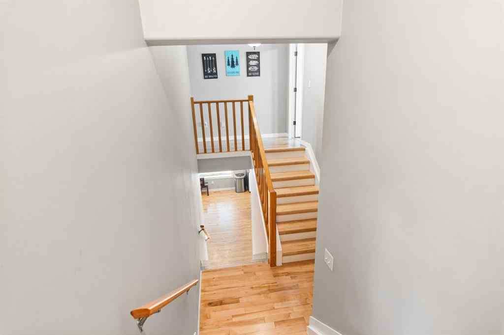 MLS® A2255373 - 5215 55 Avenue  in NONE Eckville, Residential
