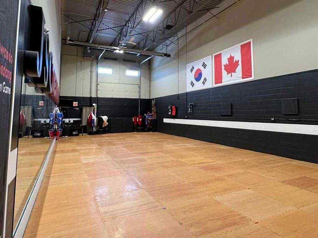 MLS® A2255374 - Unit #20 12221 44 Street SE in East Shepard Industrial Calgary, Commercial