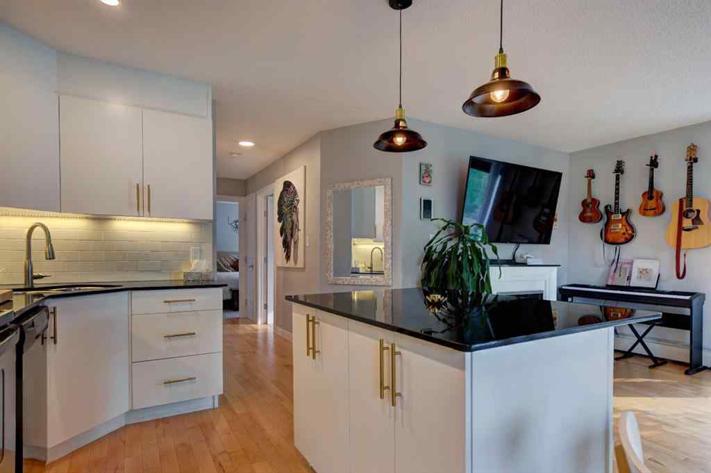 MLS® A2255375 - Unit #302 534 22 Avenue SW in Cliff Bungalow Calgary, Residential