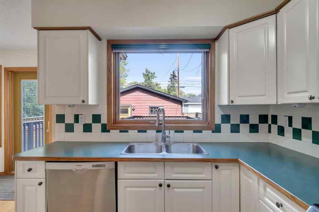 MLS® A2255381 - 316 8 Avenue NE in Crescent Heights Calgary, Residential