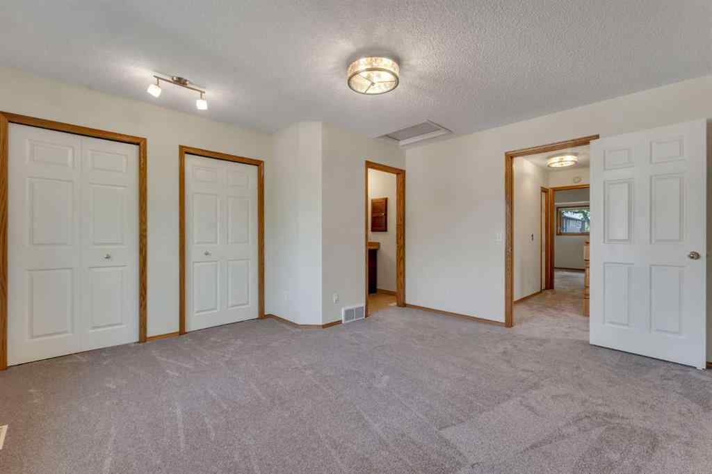 MLS® A2255381 - 316 8 Avenue NE in Crescent Heights Calgary, Residential