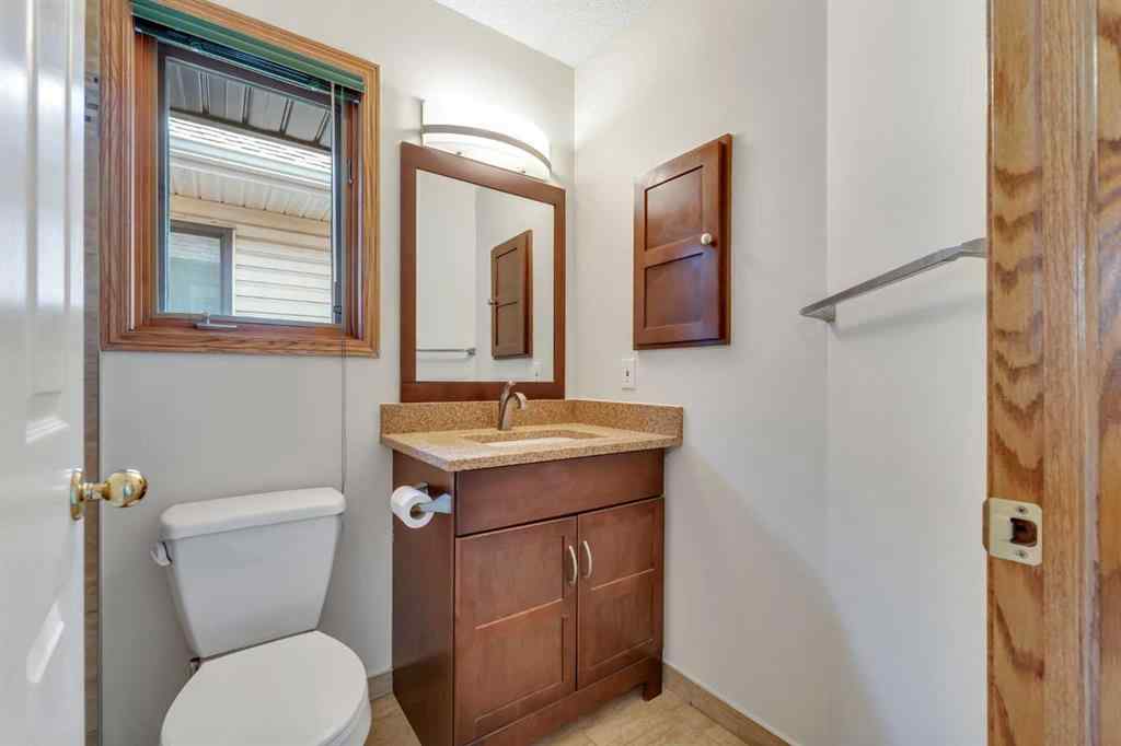 MLS® A2255381 - 316 8 Avenue NE in Crescent Heights Calgary, Residential