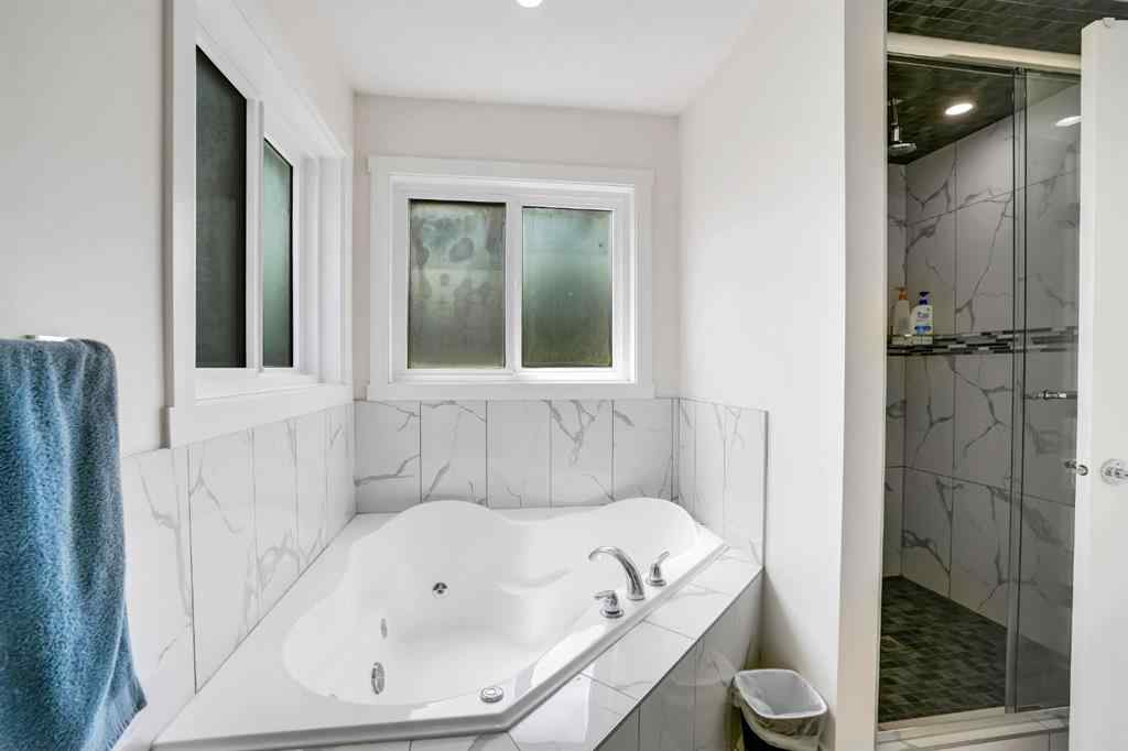 MLS® A2255385 - 353 Nolanhurst Crescent NW in Nolan Hill Calgary, Residential
