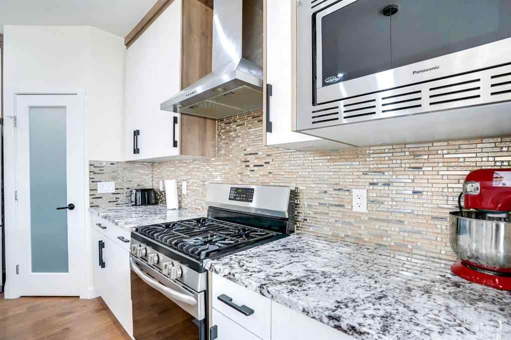 MLS® A2255385 - 353 Nolanhurst Crescent NW in Nolan Hill Calgary, Residential