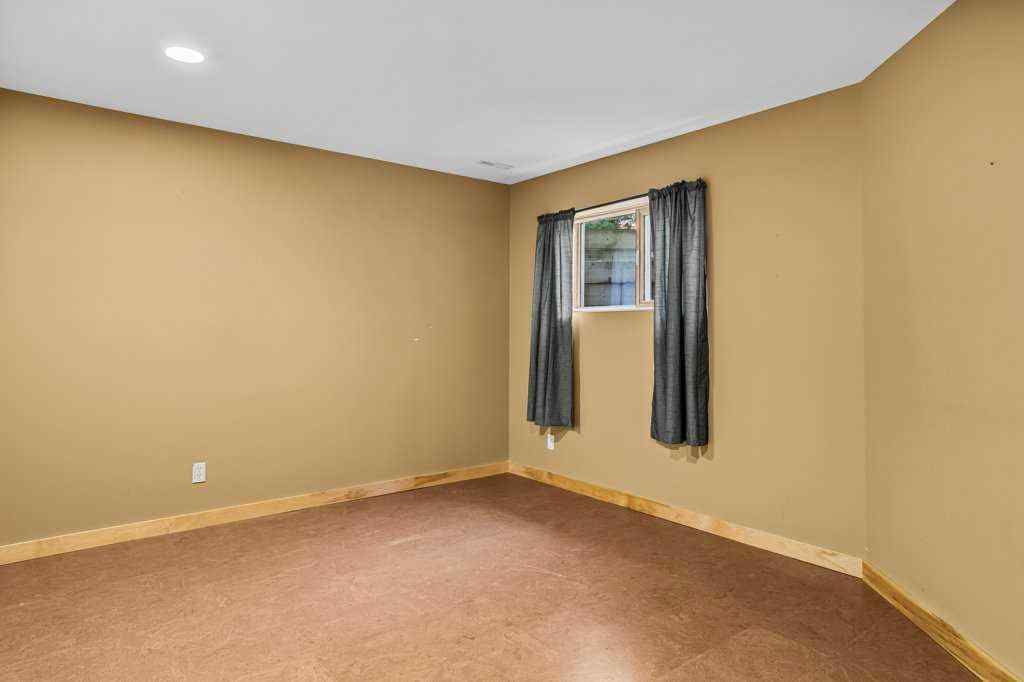 MLS® A2255390 - 18 Canyon Road  in Canyon Ridge Canmore, Residential