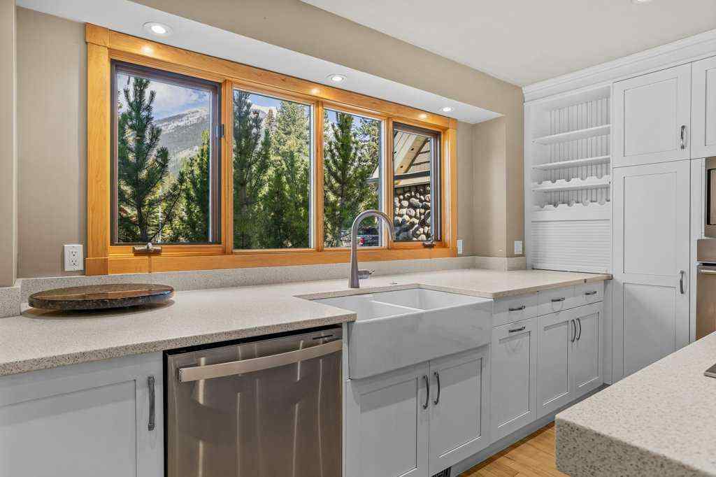 MLS® A2255390 - 18 Canyon Road  in Canyon Ridge Canmore, Residential