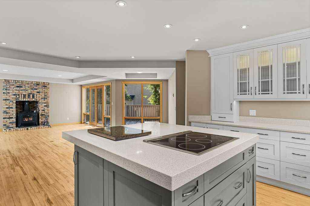 MLS® A2255390 - 18 Canyon Road  in Canyon Ridge Canmore, Residential