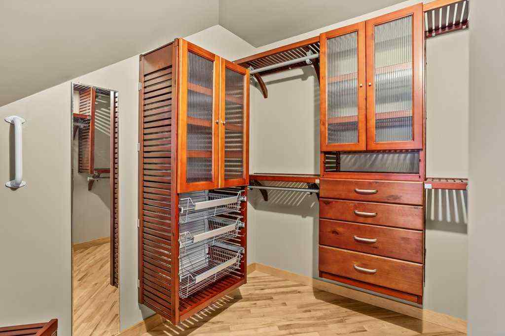 MLS® A2255390 - 18 Canyon Road  in Canyon Ridge Canmore, Residential