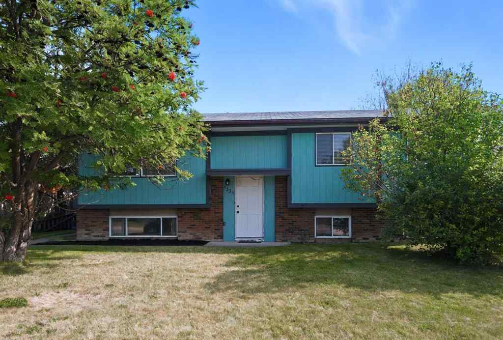 MLS® A2255391 - 5335 56 Street  in NONE Rocky Mountain House, Residential