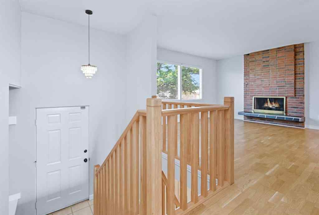 MLS® A2255391 - 5335 56 Street  in NONE Rocky Mountain House, Residential