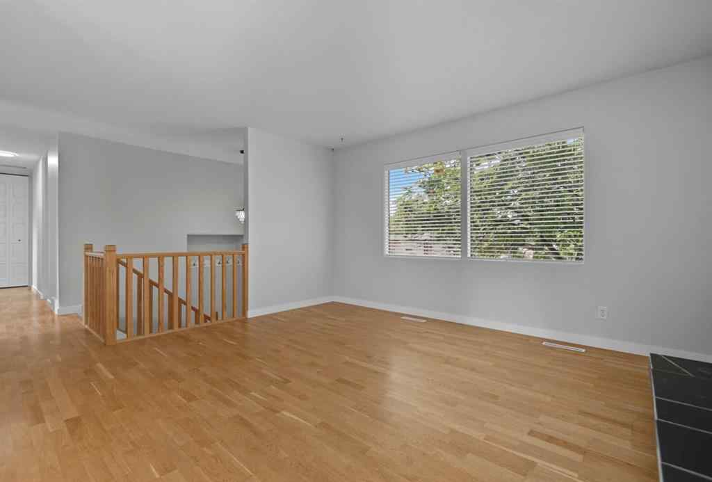 MLS® A2255391 - 5335 56 Street  in NONE Rocky Mountain House, Residential
