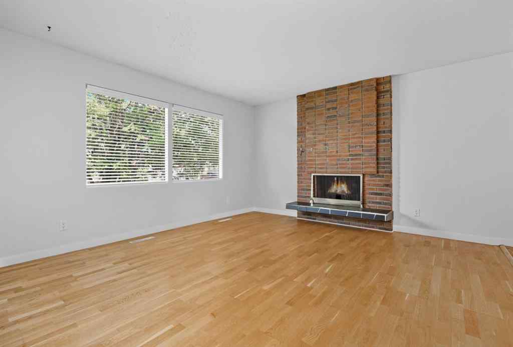 MLS® A2255391 - 5335 56 Street  in NONE Rocky Mountain House, Residential