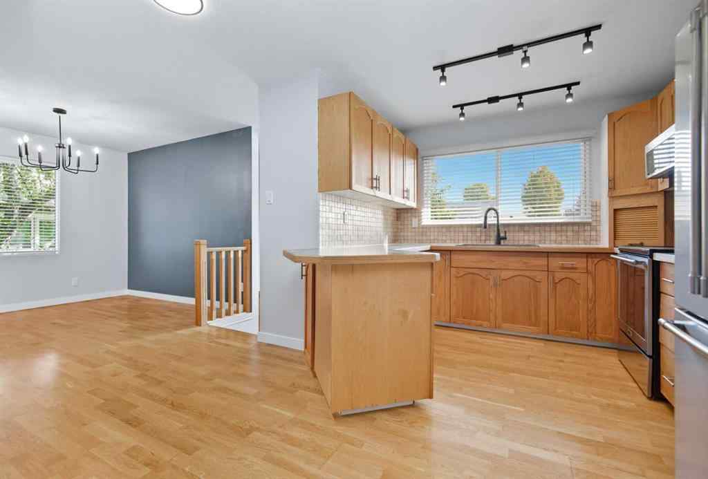 MLS® A2255391 - 5335 56 Street  in NONE Rocky Mountain House, Residential