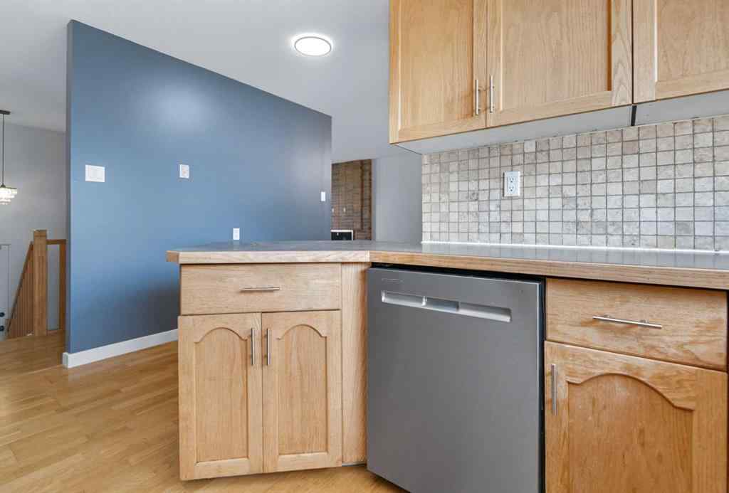 MLS® A2255391 - 5335 56 Street  in NONE Rocky Mountain House, Residential