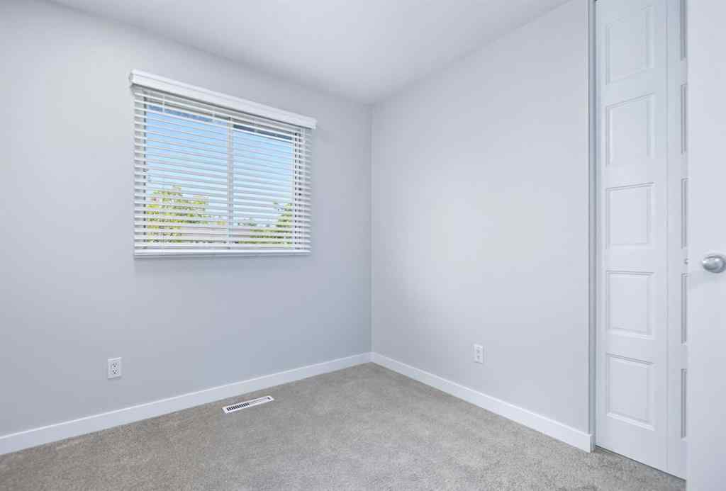 MLS® A2255391 - 5335 56 Street  in NONE Rocky Mountain House, Residential