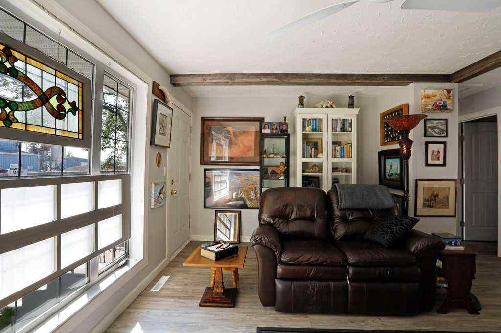 MLS® A2255392 - 4 spruce Avenue W in Sunnylea Brooks, Residential