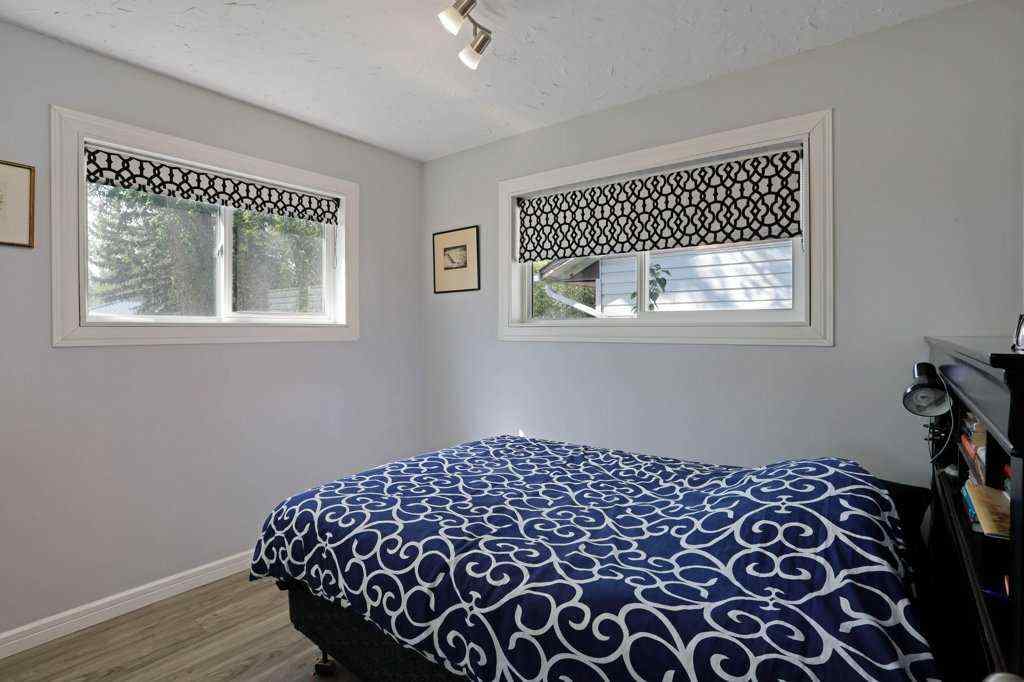 MLS® A2255392 - 4 spruce Avenue W in Sunnylea Brooks, Residential