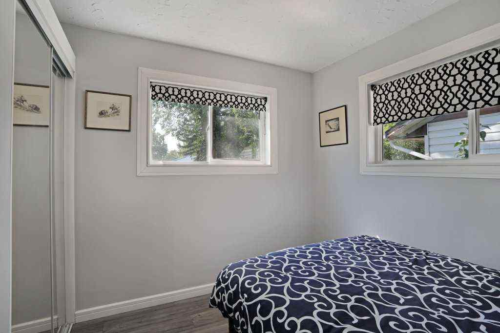 MLS® A2255392 - 4 spruce Avenue W in Sunnylea Brooks, Residential