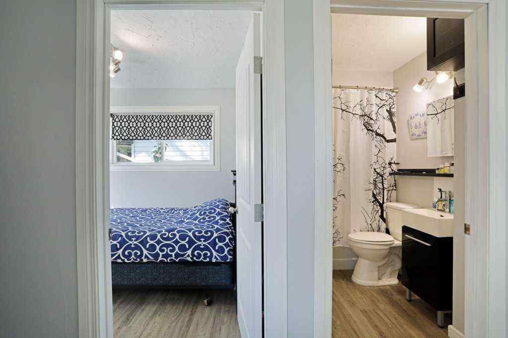 MLS® A2255392 - 4 spruce Avenue W in Sunnylea Brooks, Residential