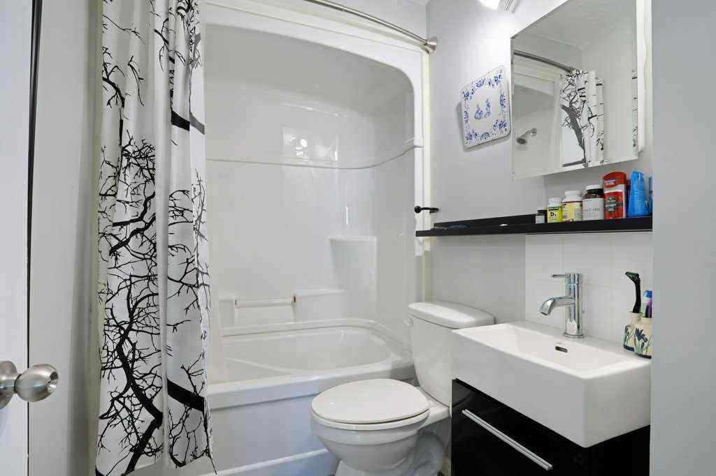 MLS® A2255392 - 4 spruce Avenue W in Sunnylea Brooks, Residential