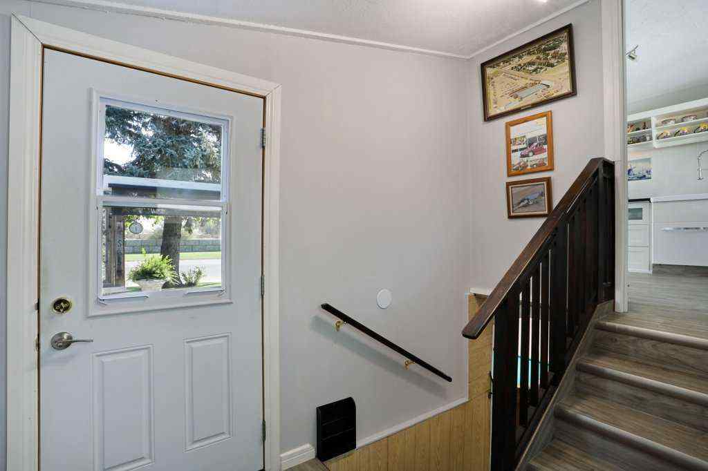 MLS® A2255392 - 4 spruce Avenue W in Sunnylea Brooks, Residential