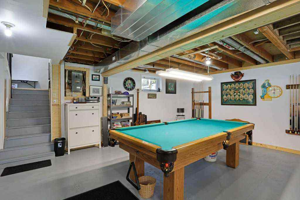 MLS® A2255392 - 4 spruce Avenue W in Sunnylea Brooks, Residential