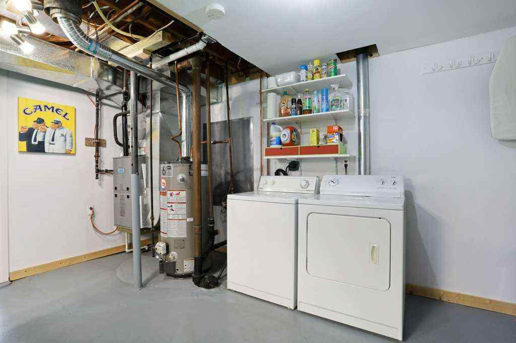 MLS® A2255392 - 4 spruce Avenue W in Sunnylea Brooks, Residential