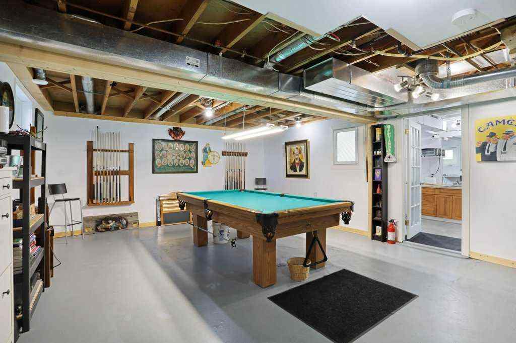 MLS® A2255392 - 4 spruce Avenue W in Sunnylea Brooks, Residential