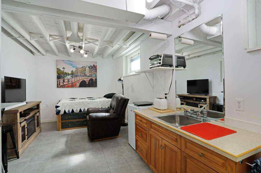 MLS® A2255392 - 4 spruce Avenue W in Sunnylea Brooks, Residential