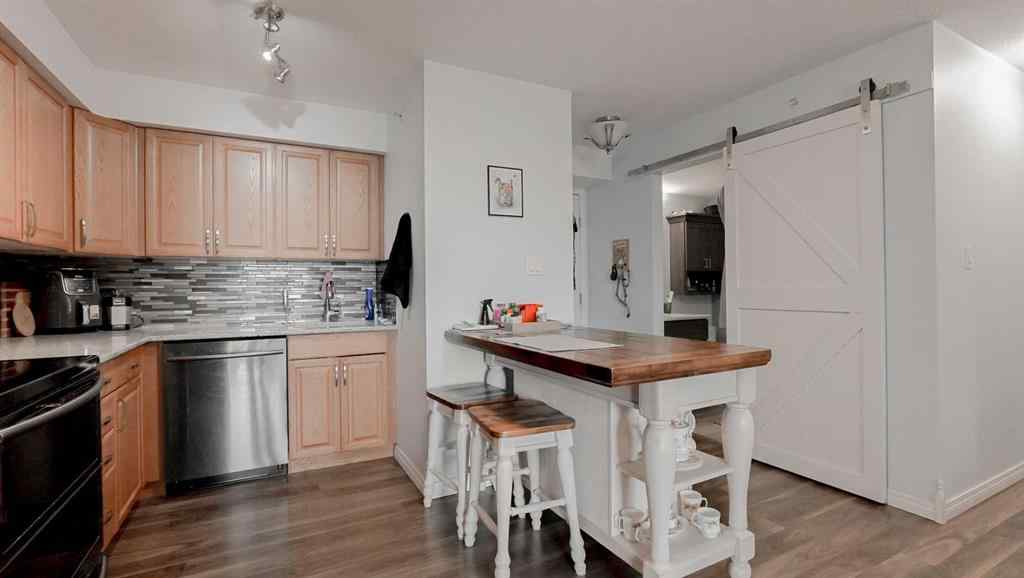 MLS® A2255397 - Unit #415 1632 Saamis Drive NW in Northwest Crescent Heights Medicine Hat, Residential