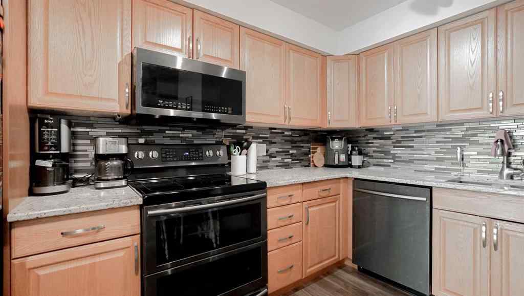 MLS® A2255397 - Unit #415 1632 Saamis Drive NW in Northwest Crescent Heights Medicine Hat, Residential
