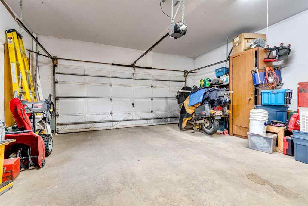 MLS® A2255398 - 133 6 Avenue SE in NONE Three Hills, Residential