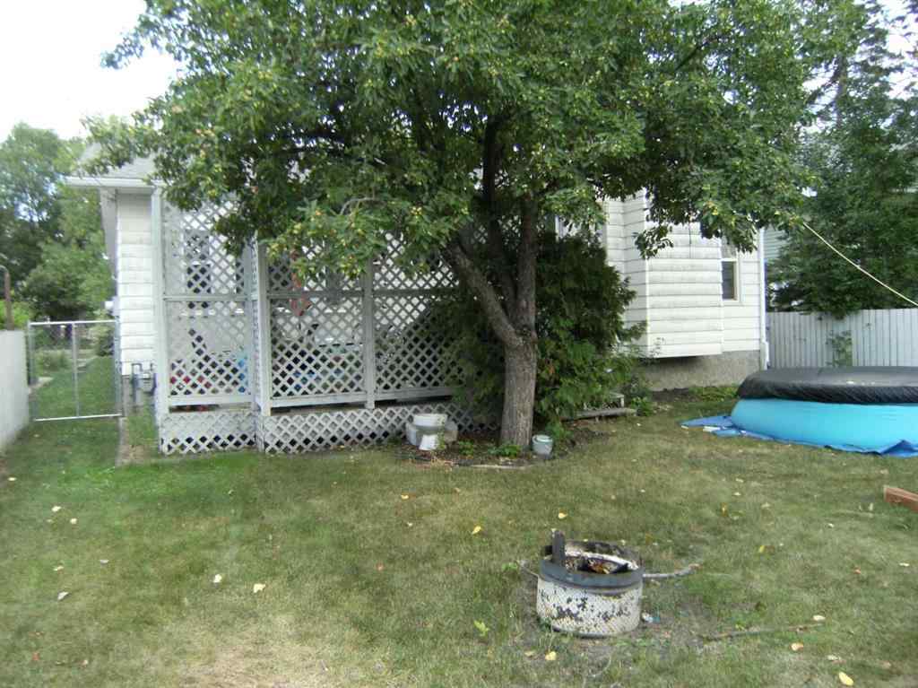 MLS® A2255398 - 133 6 Avenue SE in NONE Three Hills, Residential