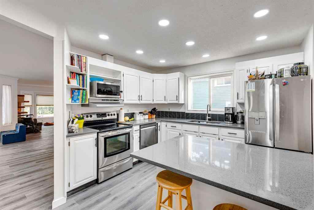 MLS® A2255398 - 133 6 Avenue SE in NONE Three Hills, Residential