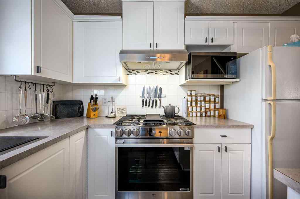 MLS® A2255400 - 162 Citadel Mesa Close NW in Citadel Calgary, Residential