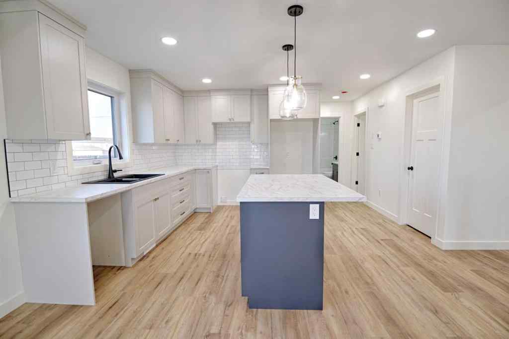 MLS® A2255402 - 425 Pensacola Road  in NONE Enchant, Residential
