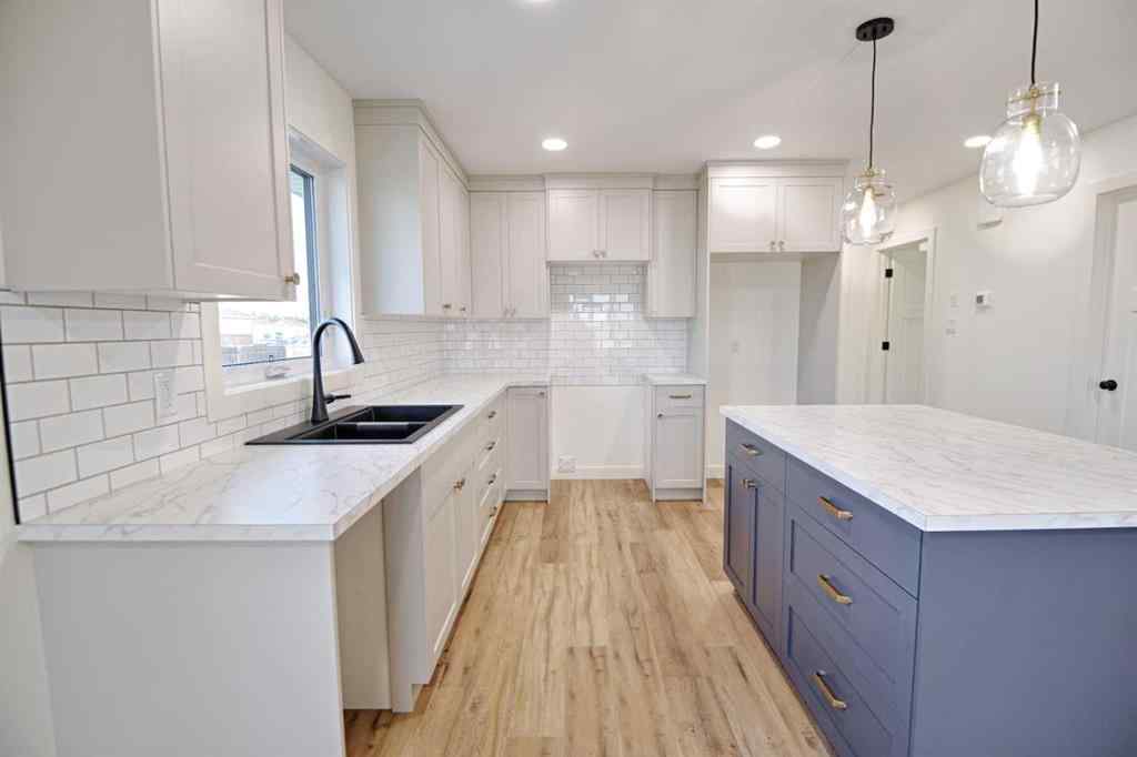 MLS® A2255402 - 425 Pensacola Road  in NONE Enchant, Residential