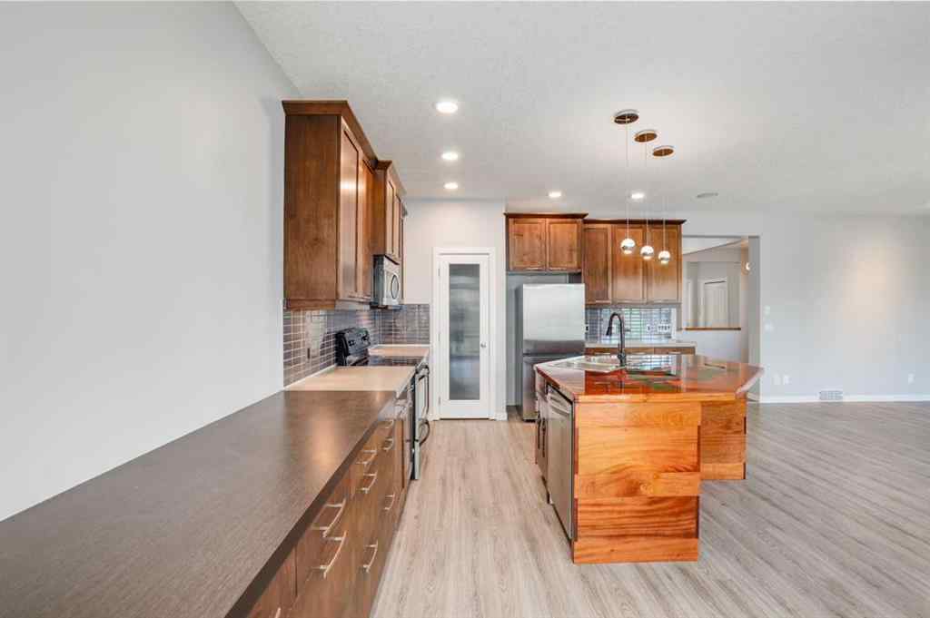 MLS® A2255406 - 129 Pantego Bay NW in Panorama Hills Calgary, Residential