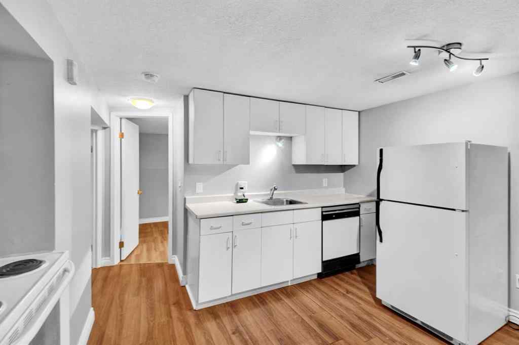 MLS® A2255408 - 516 32 Avenue NE in Winston Heights/Mountview Calgary, Residential