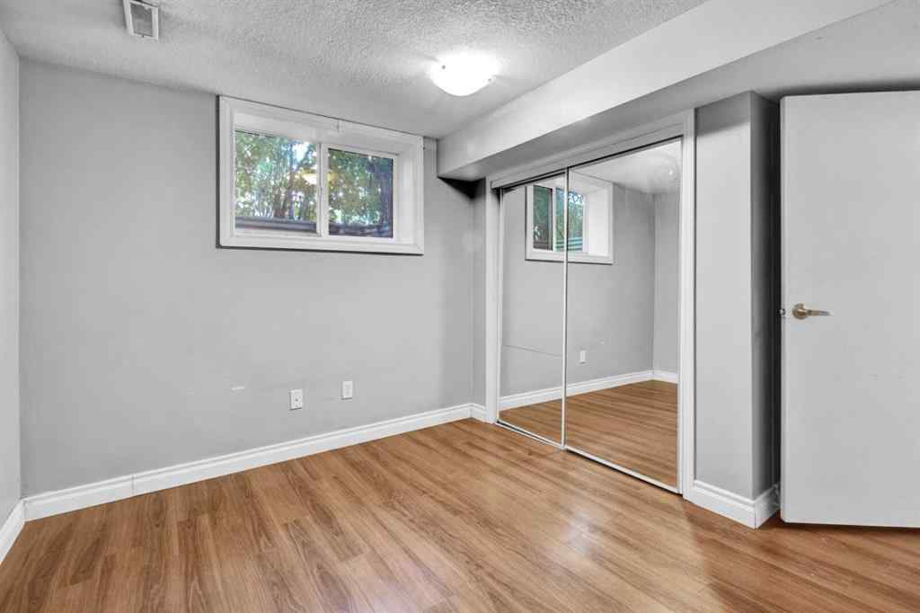 MLS® A2255408 - 516 32 Avenue NE in Winston Heights/Mountview Calgary, Residential