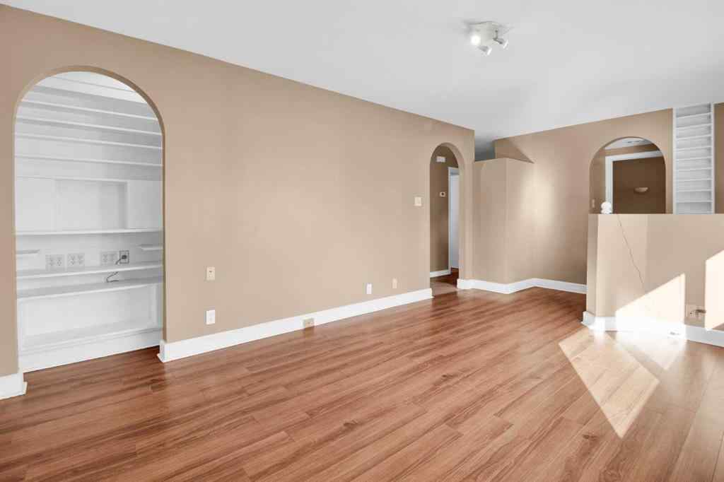 MLS® A2255408 - 516 32 Avenue NE in Winston Heights/Mountview Calgary, Residential