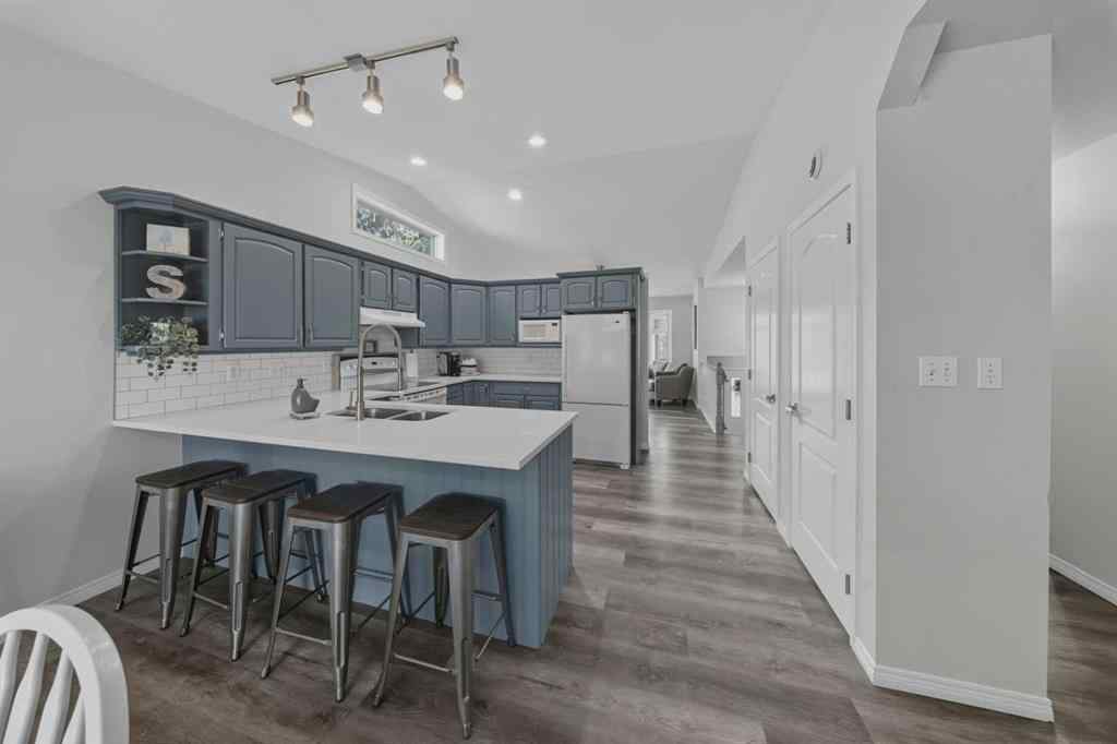 MLS® A2255415 - 105 Darling Crescent  in Devonshire Red Deer, Residential