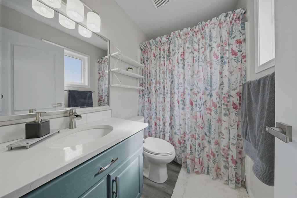 MLS® A2255415 - 105 Darling Crescent  in Devonshire Red Deer, Residential