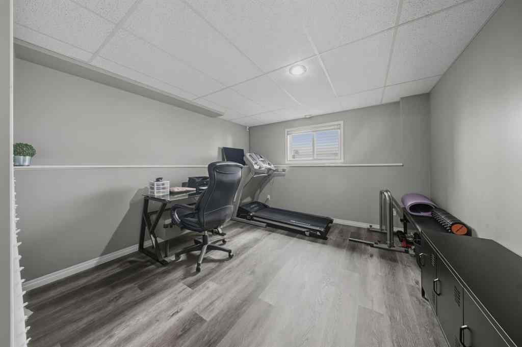 MLS® A2255415 - 105 Darling Crescent  in Devonshire Red Deer, Residential