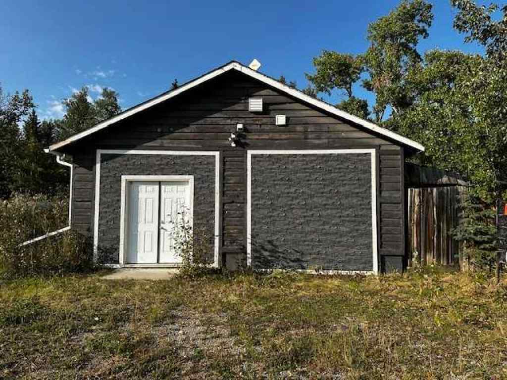 MLS® A2255420 - 5204 579 Highway  in Watervalley Rural Mountain View County, Commercial